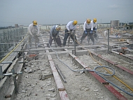 斫り・毀し工事